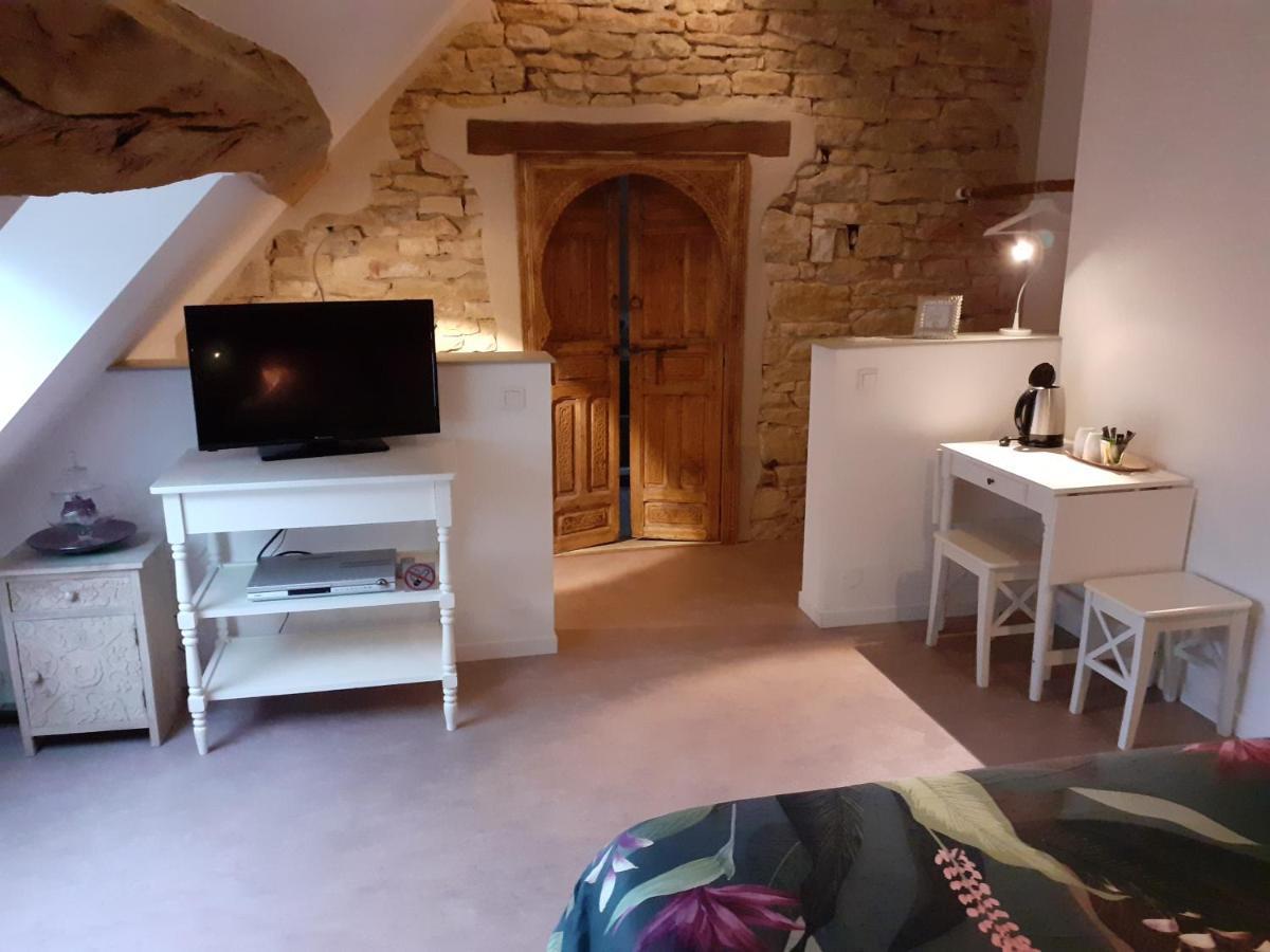 Apartament De Pierre Et De Lumiere Jouhe Zewnętrze zdjęcie