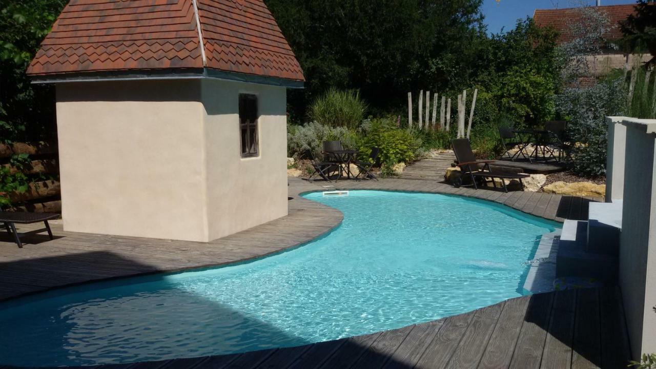 Apartament De Pierre Et De Lumiere Jouhe Zewnętrze zdjęcie