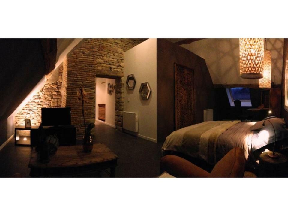 Apartament De Pierre Et De Lumiere Jouhe Zewnętrze zdjęcie